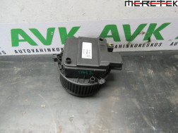 CZ997004 4M1820021 Lämmityslaite Puhallin